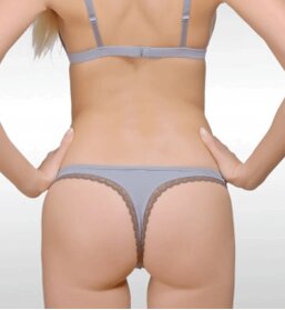 String basique et dentelle  Nude 2