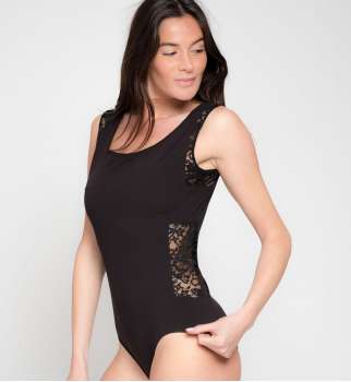 Body bambou dentelle cotés