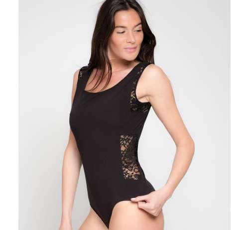 Body bambou dentelle cotés