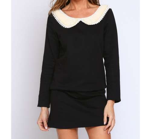 Tunique courte col en guipure