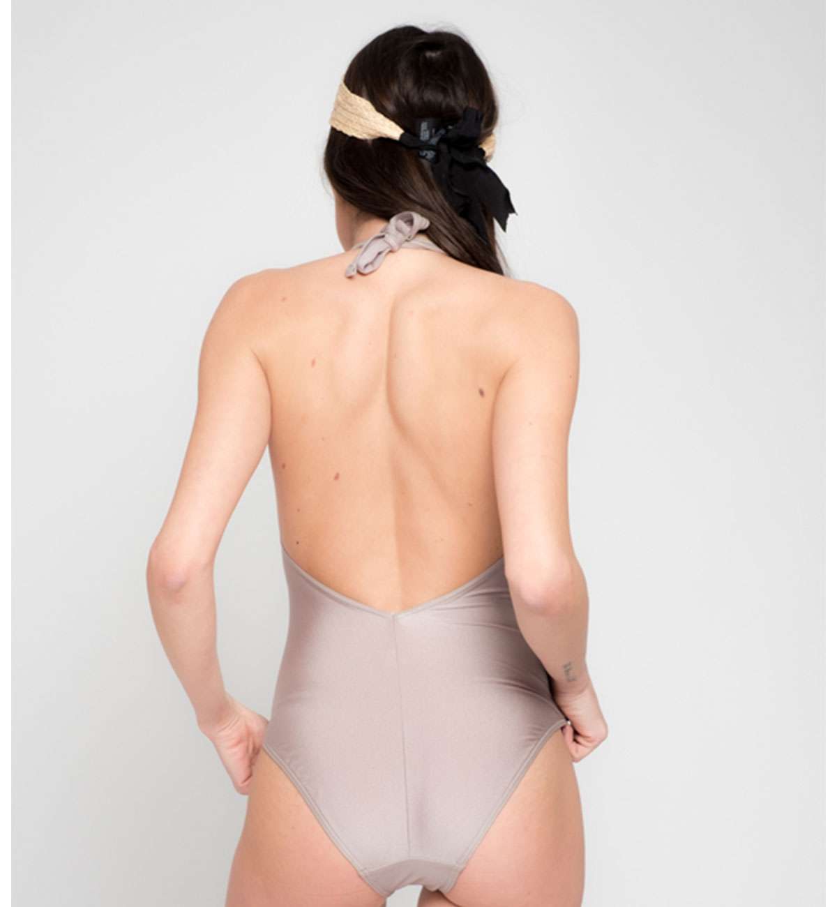 Une pièce maillot de bain Mona