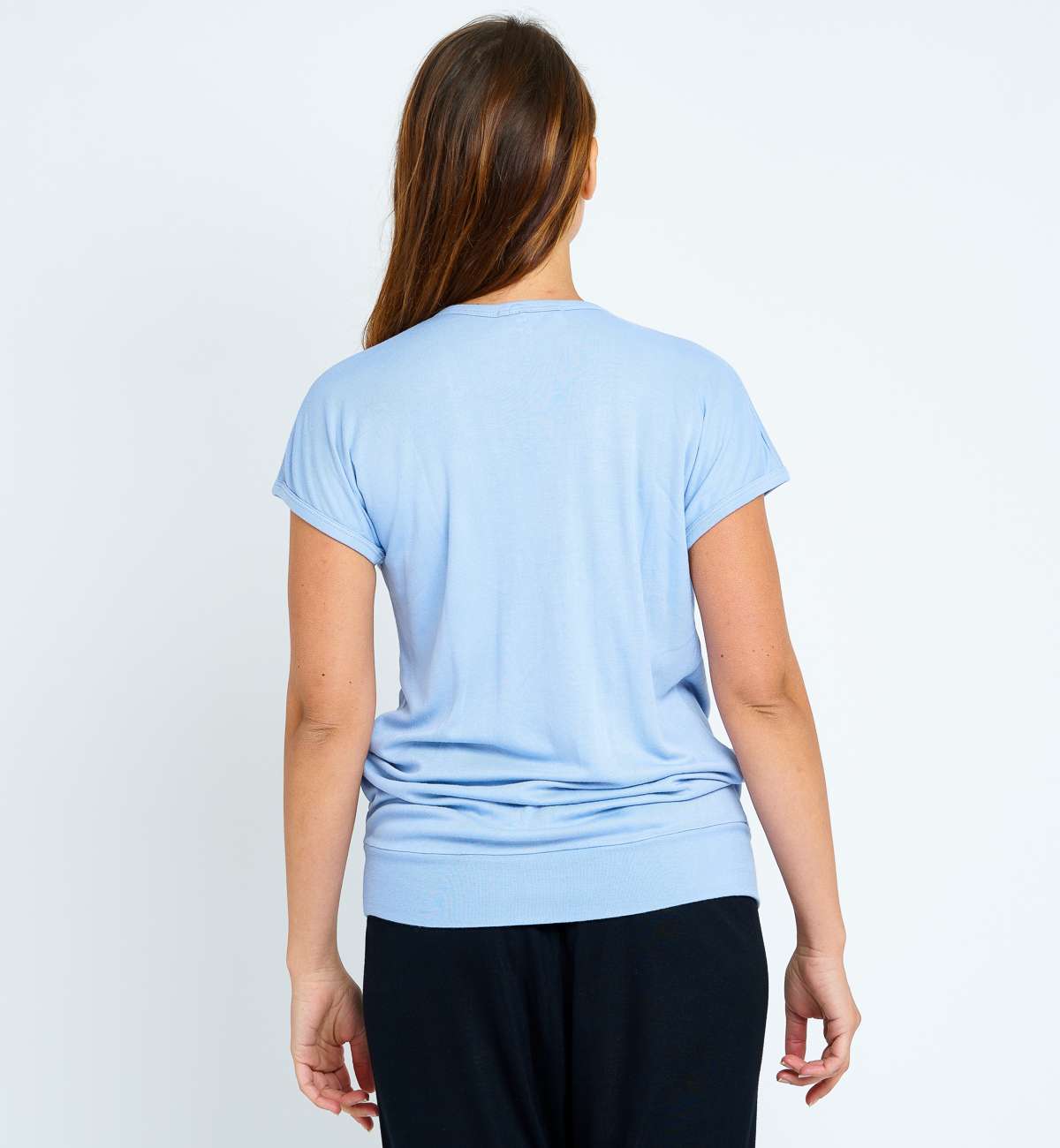 T-shirt long manche courte col décolleté