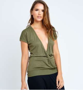 T-shirt long manche courte col décolleté 2