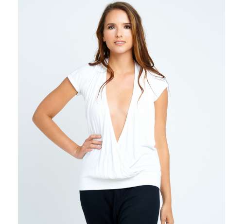 T-shirt long manche courte col décolleté